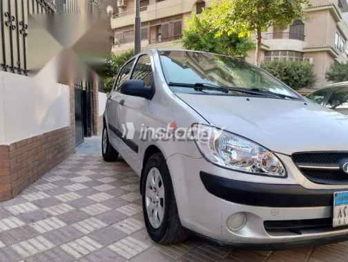 هيونداي جيتز 2009 فضي مستعملة للبيع - 6