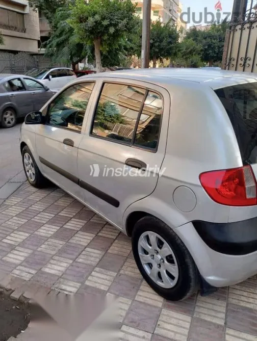 هيونداي جيتز 2009 فضي مستعملة للبيع - 10