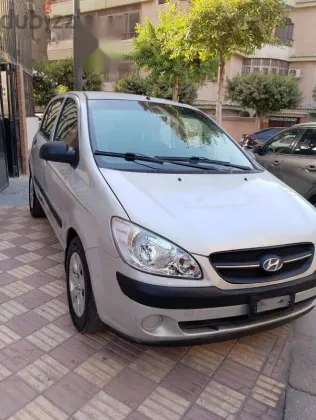 هيونداي جيتز 2009 فضي مستعملة للبيع