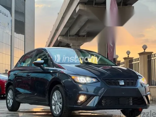 سيات ابيزا 2026 رمادي جديدة للبيع - 6