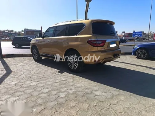 Nissan Patrol 2020 Gold Used for Sale - 4