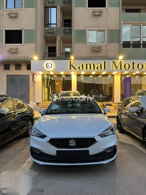 سيات ليون 2026 أبيض جديدة للبيع - 1