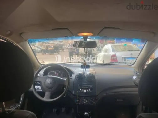 شيفروليه افيو 2012 أسود مستعملة للبيع - 9