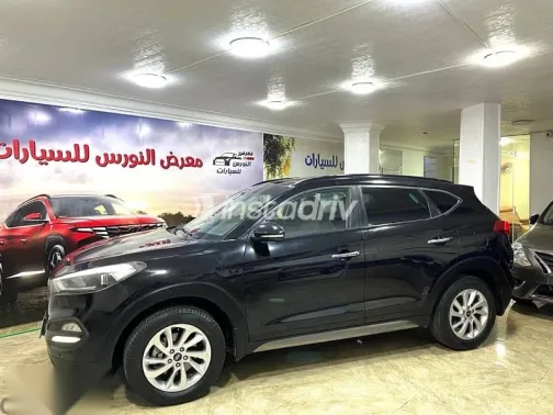 Hyundai Tucson 2017 Black Used for Sale - 3