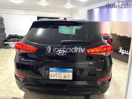 Hyundai Tucson 2017 Black Used for Sale - 8
