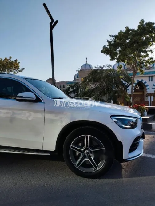 Mercedes GLC 200 2020 White Used for Sale - 3