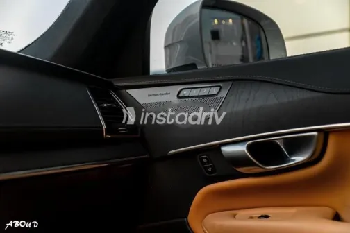 فولفو XC90 2024 فضي مستعملة للبيع - 5