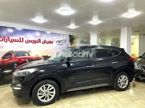 Hyundai Tucson GDI 2017 Black Used for Sale - 3