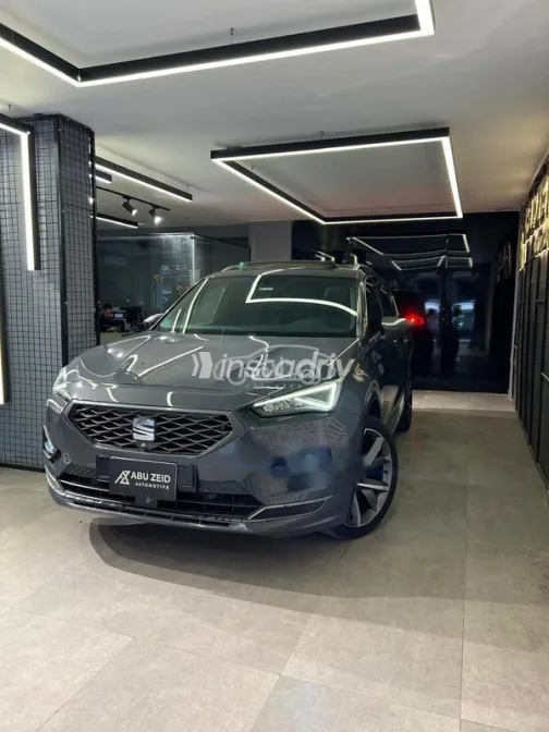 سيات تاراكو 2021 رمادي مستعملة للبيع - 2