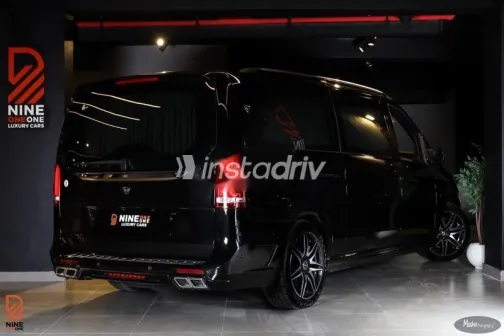 Mercedes Viano 2021 Black Used for Sale - 2