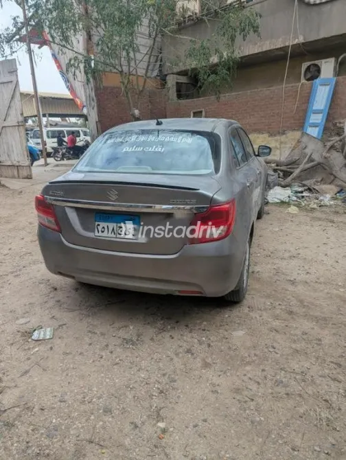 سوزوكى سويفت 2022 فضي مستعملة للبيع - 3