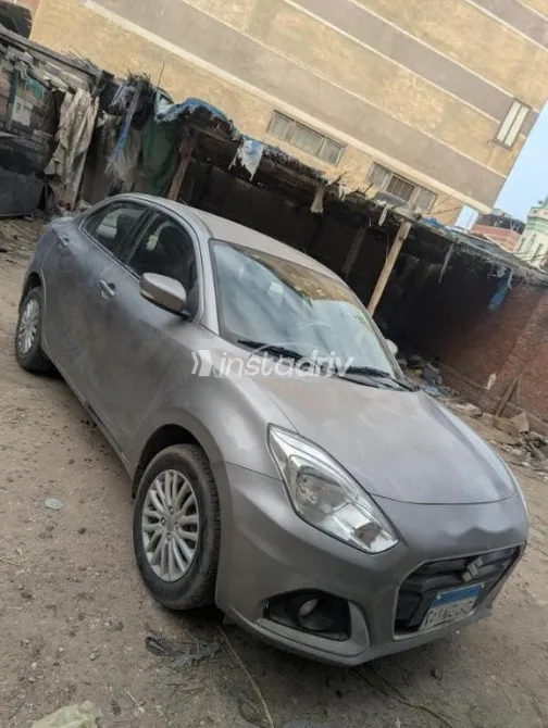 سوزوكى سويفت 2022 فضي مستعملة للبيع - 4