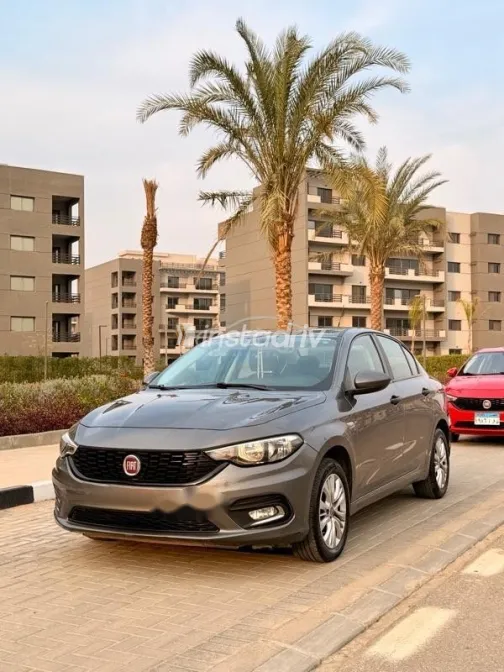 Fiat Tipo 2021 Gray Used for Sale - 4
