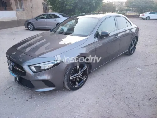 مرسيدس 180 2021 رمادي مستعملة للبيع - 3
