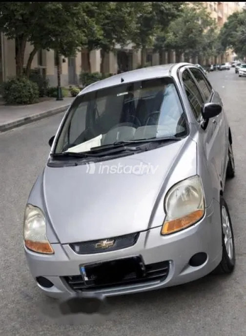 شيفروليه سبارك 2010 فضي مستعملة للبيع - 1