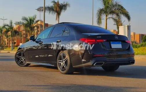 مرسيدس C 200 2022 أسود مستعملة للبيع - 2