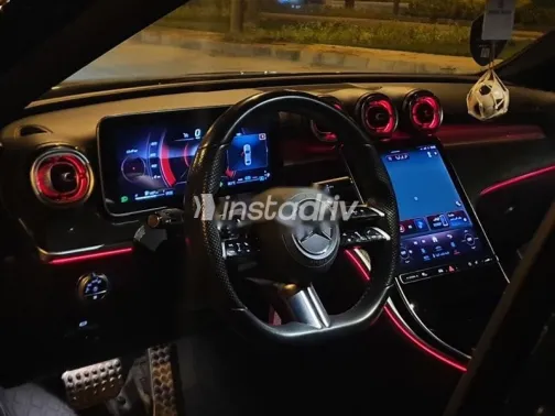 مرسيدس C 200 2022 أسود مستعملة للبيع - 3