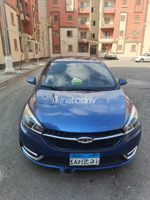 شيرى اريزو 5 2023 أبيض مستعملة للبيع - 1