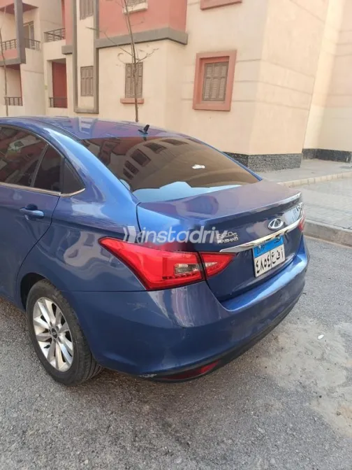 شيرى اريزو 5 2023 أبيض مستعملة للبيع - 3