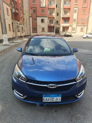 شيرى اريزو 5 2023 أبيض مستعملة للبيع