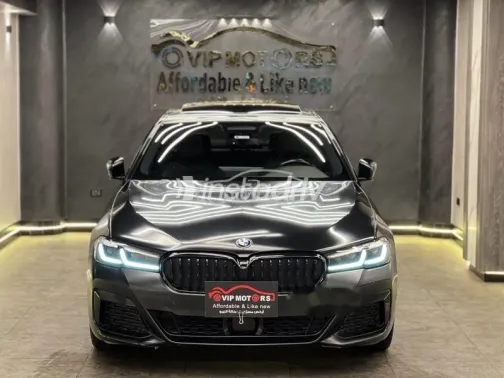 بي ام دبليو 530 2022 أسود مستعملة للبيع - 1