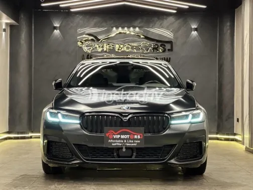 بي ام دبليو 530 2022 أسود مستعملة للبيع - 2