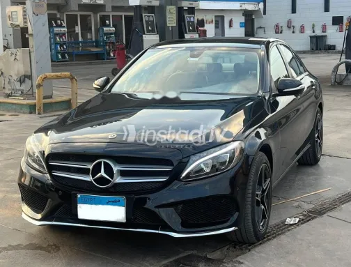مرسيدس C 180 2015 أسود مستعملة للبيع - 1