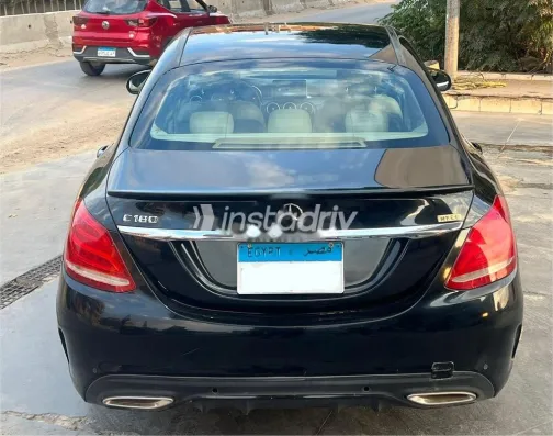 مرسيدس C 180 2015 أسود مستعملة للبيع - 4