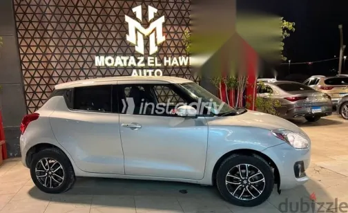 سوزوكى سويفت 2022 فضي مستعملة للبيع - 5