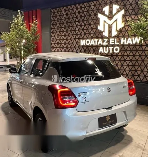 سوزوكى سويفت 2022 فضي مستعملة للبيع - 8