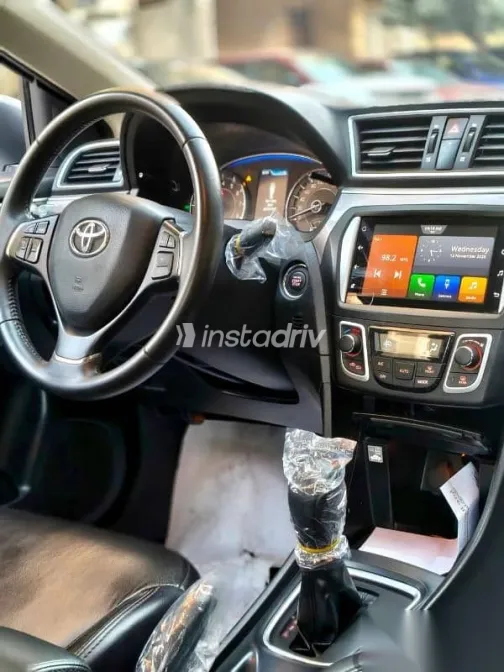 تويوتا بيلتا 2022 فضي مستعملة للبيع - 2