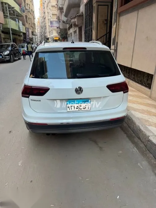 فولكس فاغن تيجون 2020 أبيض مستعملة للبيع - 5