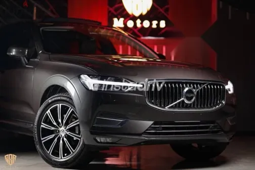 Volvo XC60 2021 Brown Used for Sale - 2