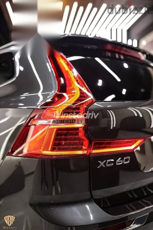 Volvo XC60 2021 Brown Used for Sale - 3