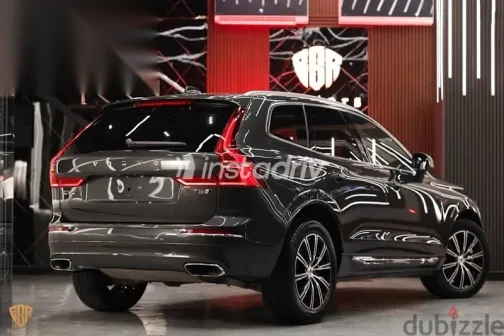 Volvo XC60 2021 Brown Used for Sale - 9