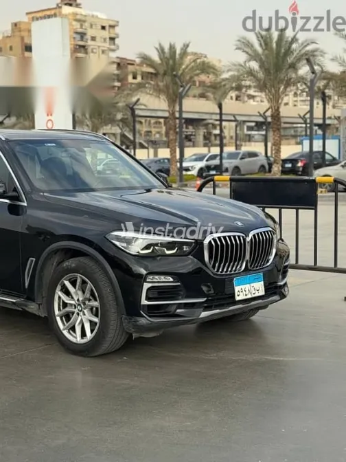بي ام دبليو X5 2020 أسود مستعملة للبيع - 1