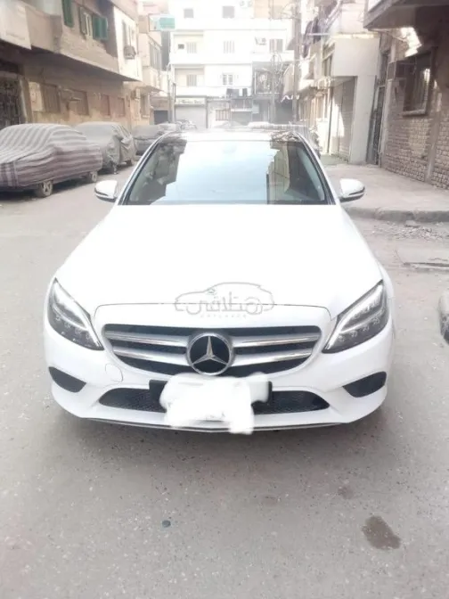 مرسيدس C 180 2019 أبيض مستعملة للبيع - 2