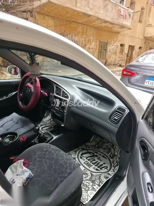 Chevrolet Lanos 2011 White Used for Sale - 9