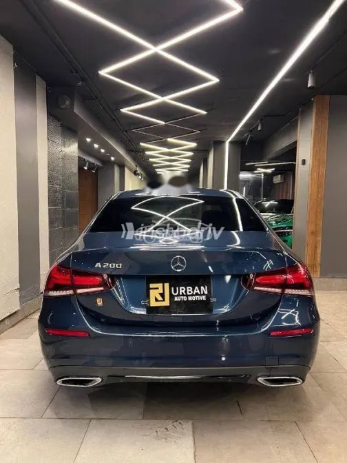 مرسيدس A 200 2022 أزرق غامق مستعملة للبيع - 5