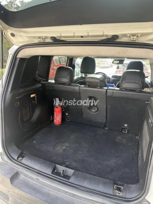 جيب رينيجيد 2017 أبيض مستعملة للبيع - 3