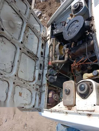 فيات 131 1980 أبيض مستعملة للبيع