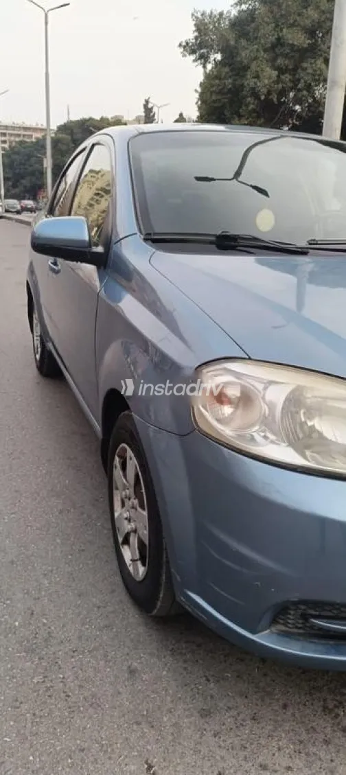 شيفروليه افيو 2013 سماوي مستعملة للبيع - 2