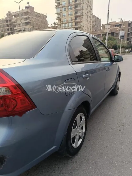 شيفروليه افيو 2013 سماوي مستعملة للبيع - 4