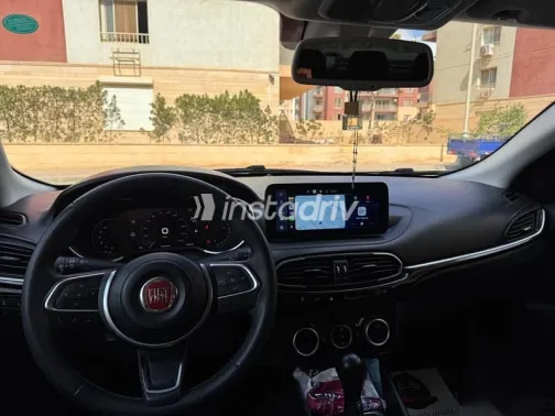 فيات تيبو 2022 فضي مستعملة للبيع - 6