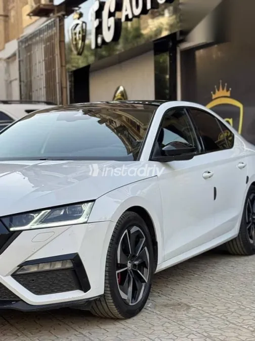 سكودا اوكتافيا 2024 أبيض مستعملة للبيع - 4