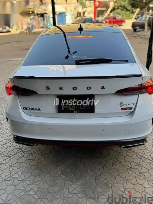 سكودا اوكتافيا 2024 أبيض مستعملة للبيع - 7