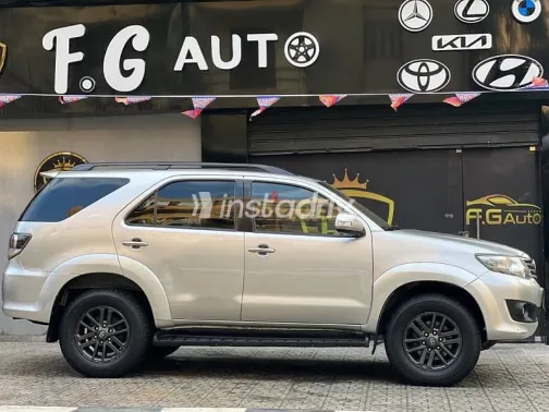 تويوتا فورتشنر 2016 فضي مستعملة للبيع - 5