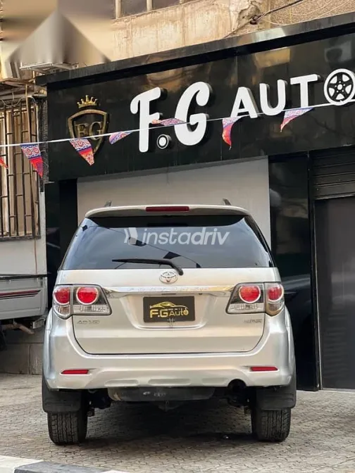 تويوتا فورتشنر 2016 فضي مستعملة للبيع - 8