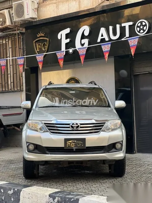 تويوتا فورتشنر 2016 فضي مستعملة للبيع - 10