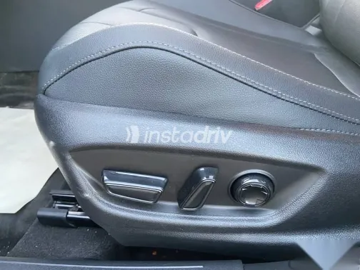 هيونداي إلنترا 2025 رمادي جديدة للبيع - 8